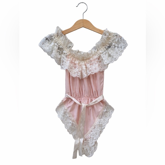 Dolores For PioretteCream Lace and Peach Satin Teddy. Great Condition. Small.